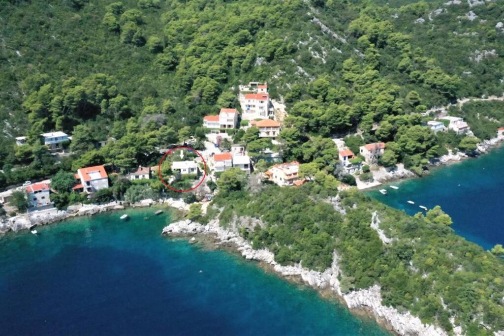 Mljet 2 You - Seafront Apartment 2+2 Sobra Exteriör bild