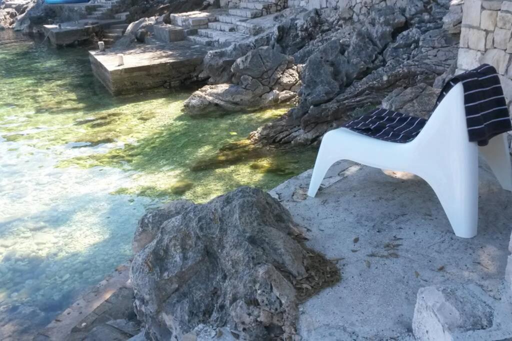Mljet 2 You - Seafront Apartment 2+2 Sobra Exteriör bild
